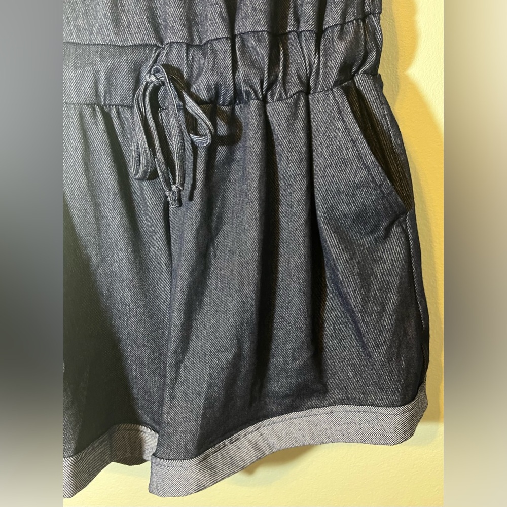 ShoSho Blue Denim Sleeveless Button Up Romper With Waist Tie & Pockets! Size L. - Picture 5 of 11